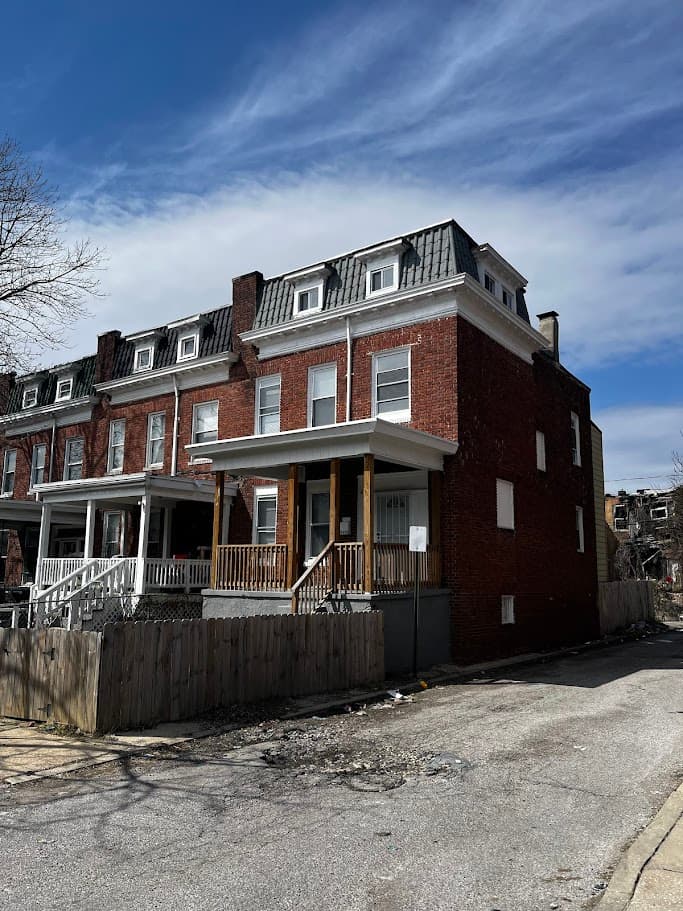290x Ulman Ave